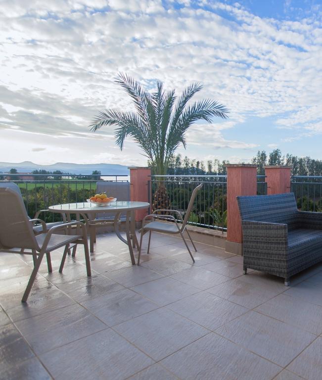 Villa Saraliana Sandy Beach Villas - Heated Pool - Jacuzzi - Private Beach Area Polis Værelse billede